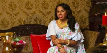 The Boss In Make-up !!!