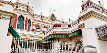 നാട്ടുകോട്ടകളുടെ അകപൊരുളുകളിലൂടെ …