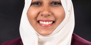 ചിറകുകൾ കെട്ടിയിട്ട് പറക്കുന്നതിന് പകരം ചിറക് വിടർത്തി പറക്കൂ